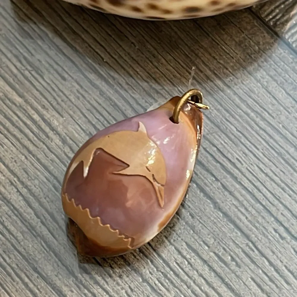 Vintage Engraved Tiger Cowrie Shell With “Jane” & Dolphin Pendant